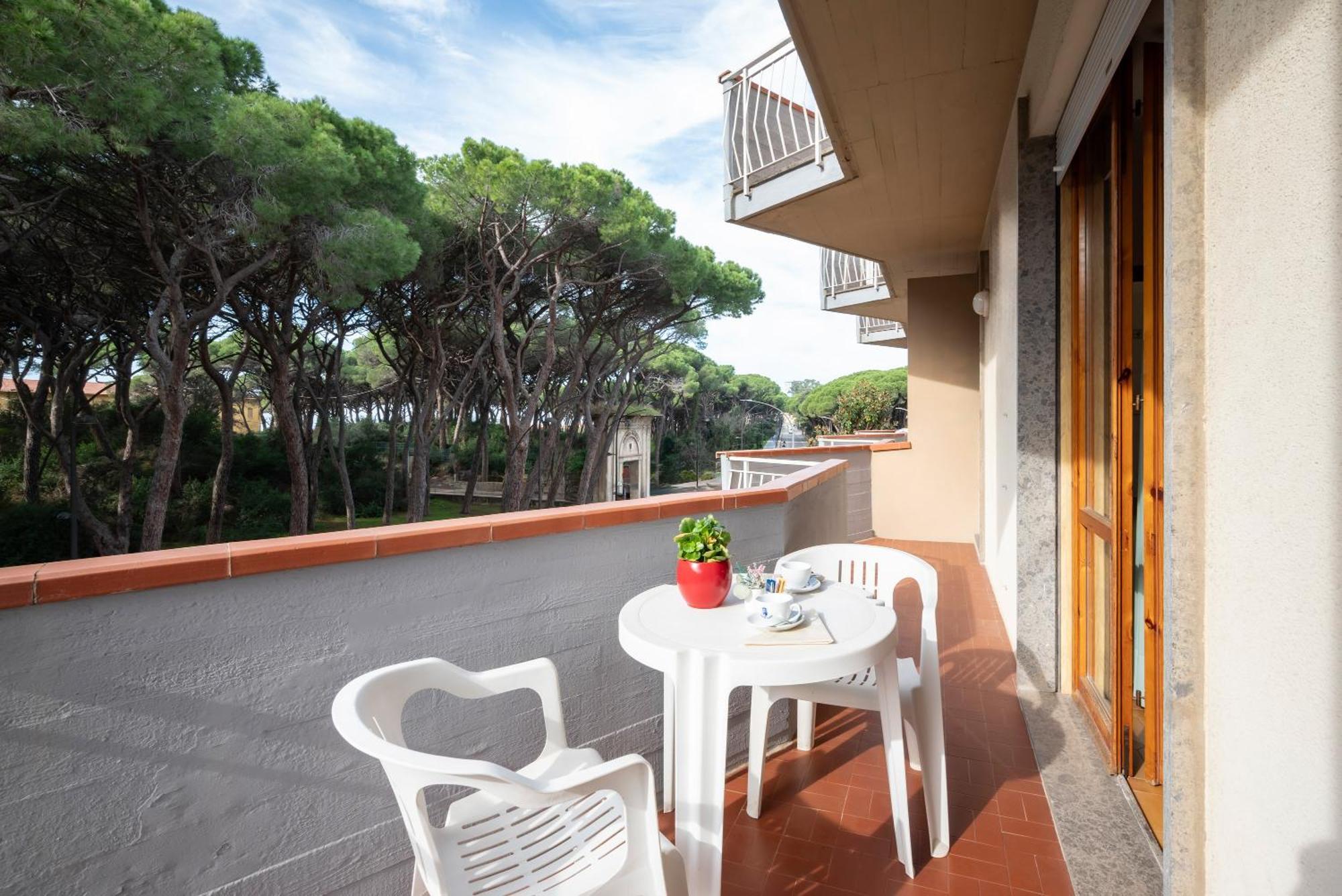 Hotel Parco Dei Pini - 100Mt Dal Mare Follonica Exterior foto